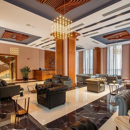 Reikartz Horizont Tbilisi Otel Dış mekan fotoğraf