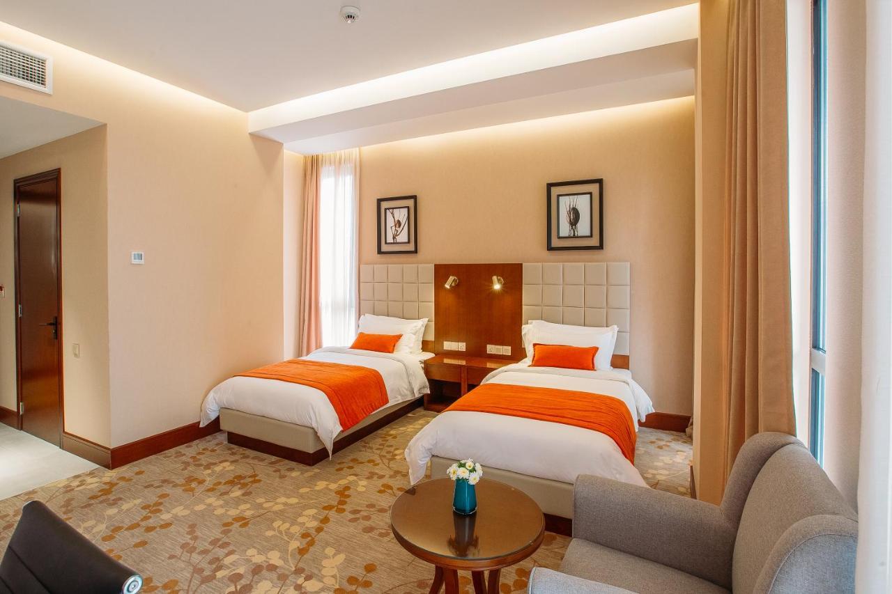 Reikartz Horizont Tbilisi Otel Dış mekan fotoğraf