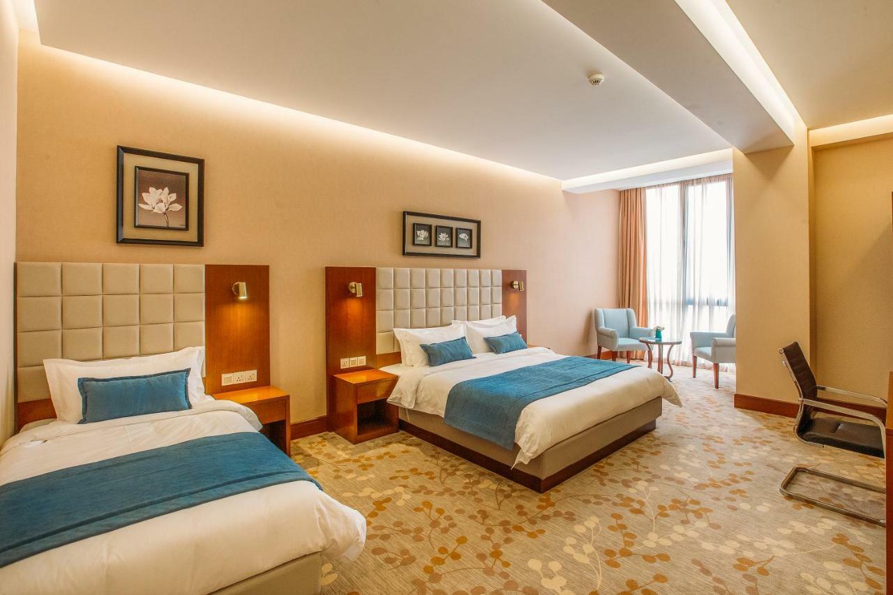 Reikartz Horizont Tbilisi Otel Dış mekan fotoğraf